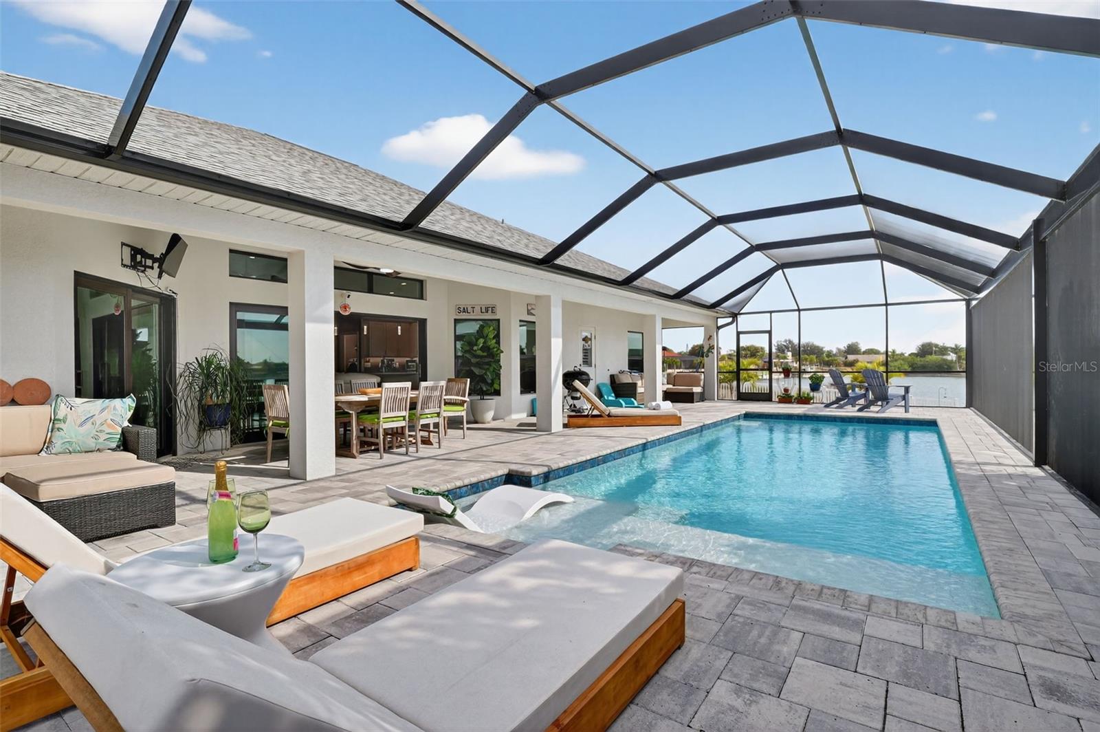 Image 52 of 88 For 230 18th Street