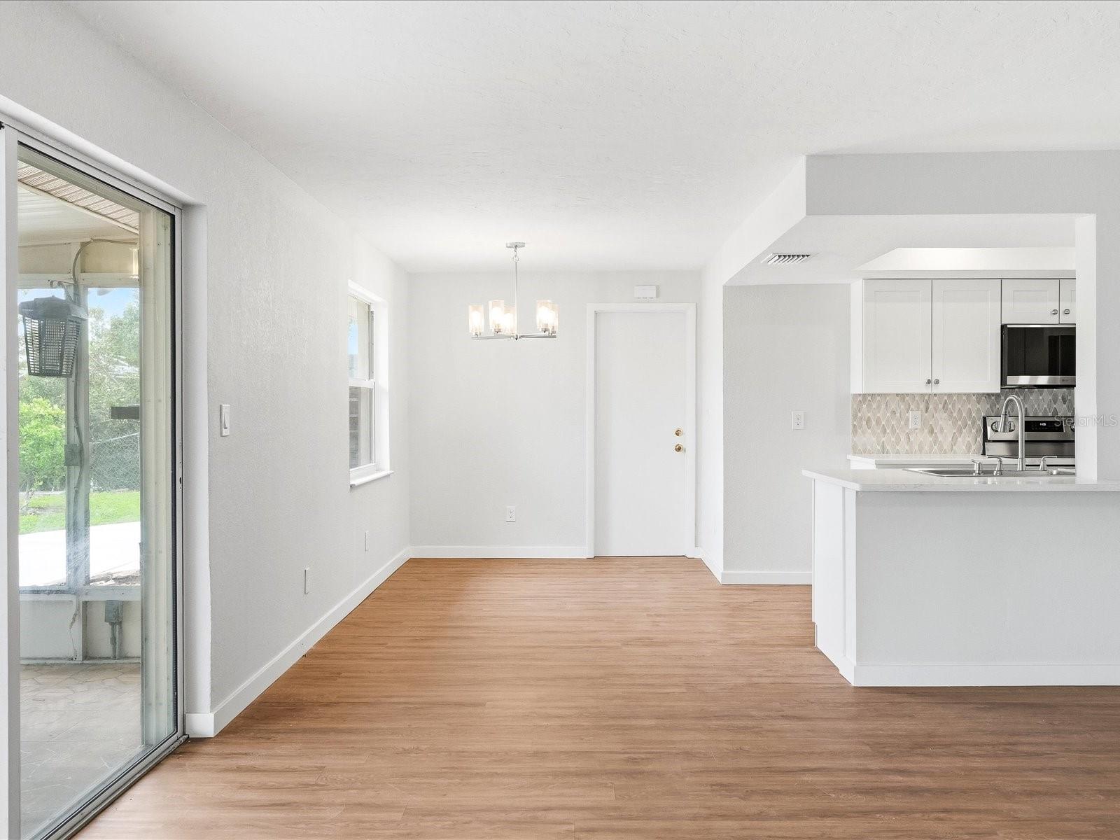 Image 11 of 30 For 235 Pompano Terrace