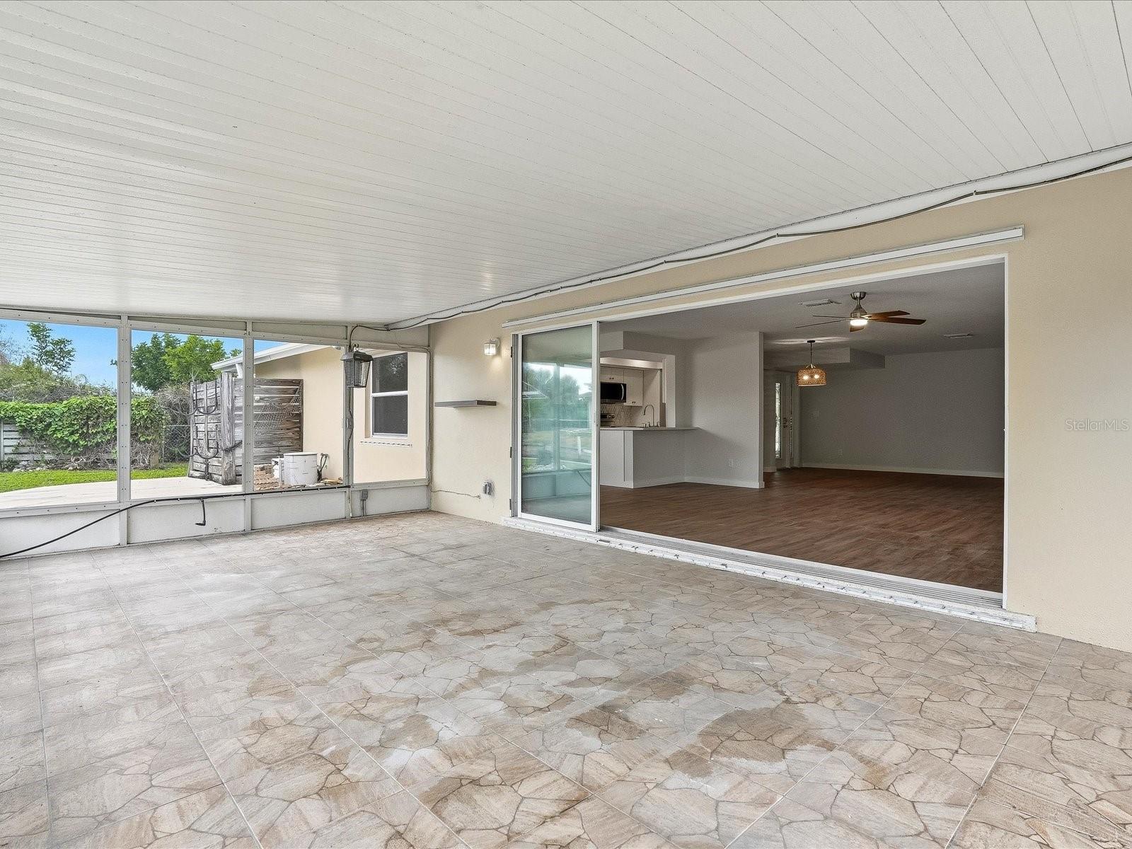 Image 23 of 30 For 235 Pompano Terrace