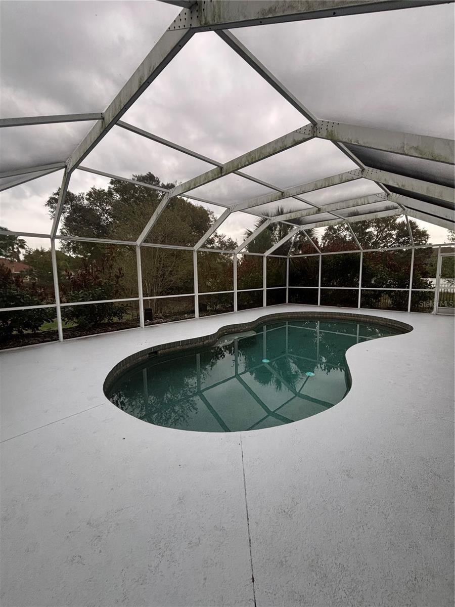 Image 19 of 85 For 8444 Delong Avenue