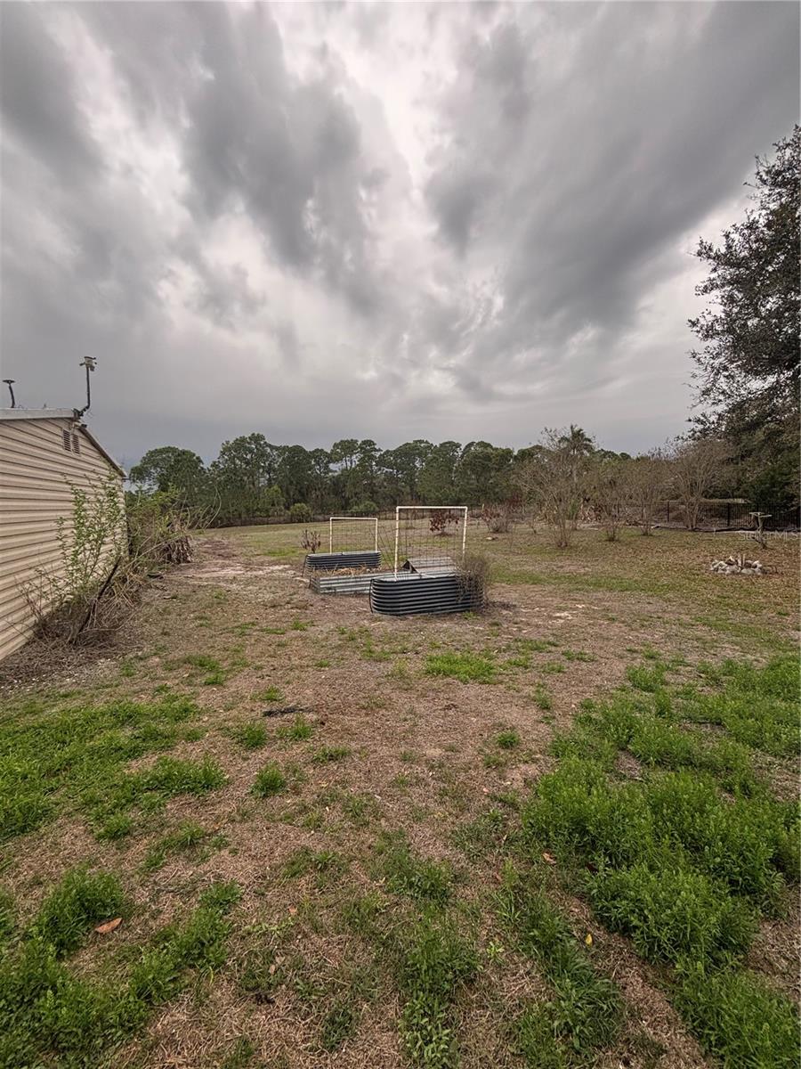 Image 27 of 85 For 8444 Delong Avenue