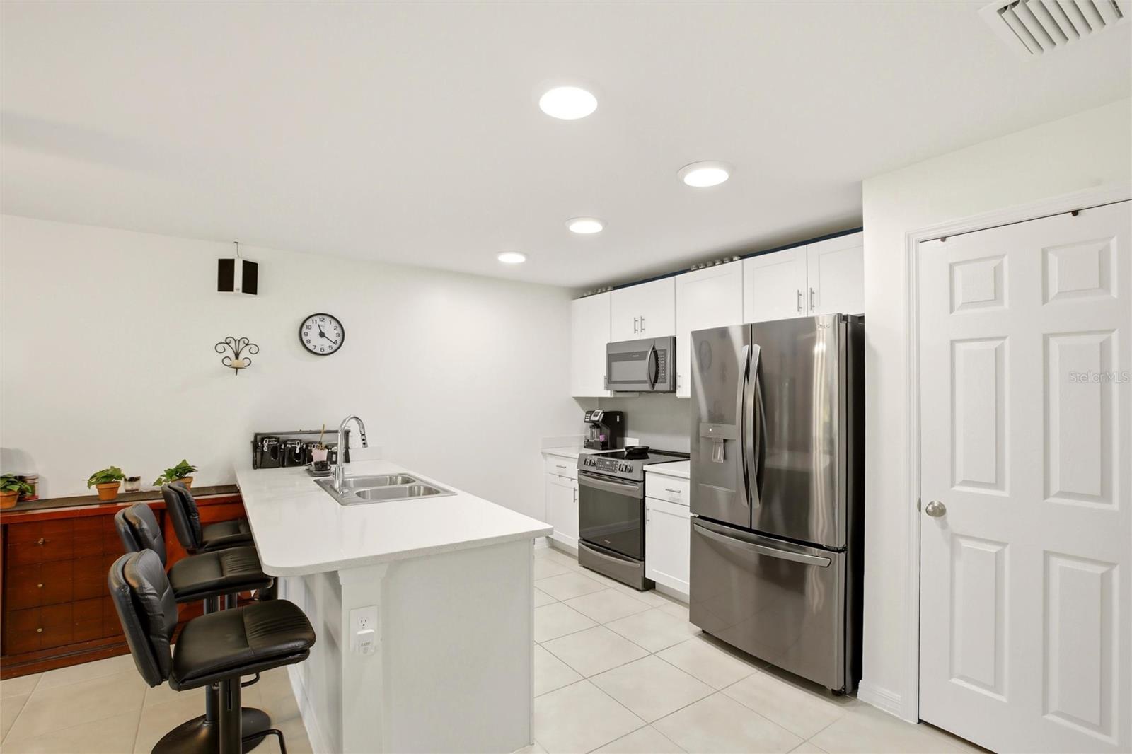 Image 10 of 33 For 3215 Sorrel Street