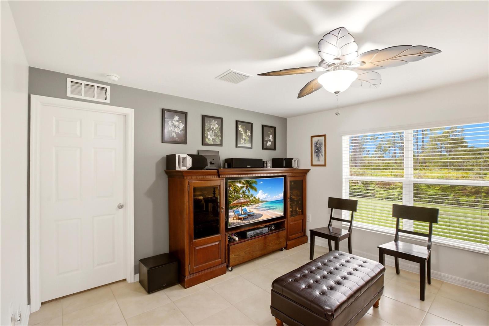 Image 11 of 33 For 3215 Sorrel Street