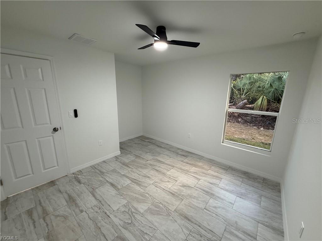 Image 10 of 16 For 27079-27083 Washington Street