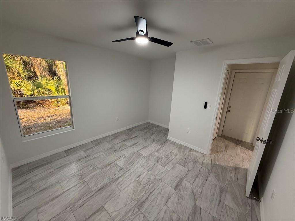 Image 14 of 16 For 27079-27083 Washington Street