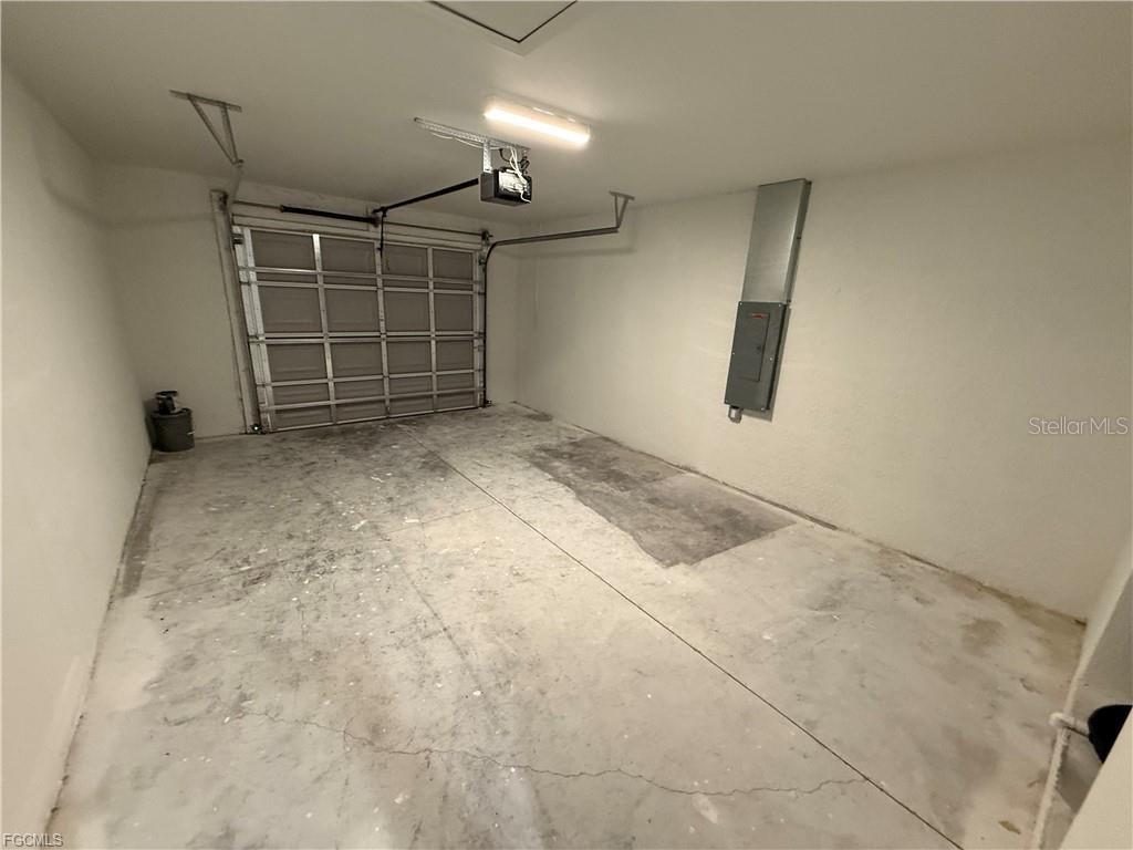 Image 15 of 16 For 27079-27083 Washington Street