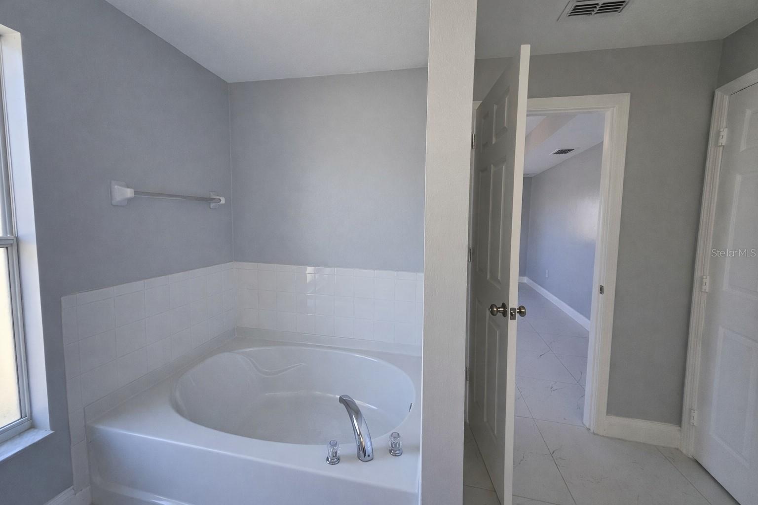 Image 14 of 27 For 3012 40th Street Sw