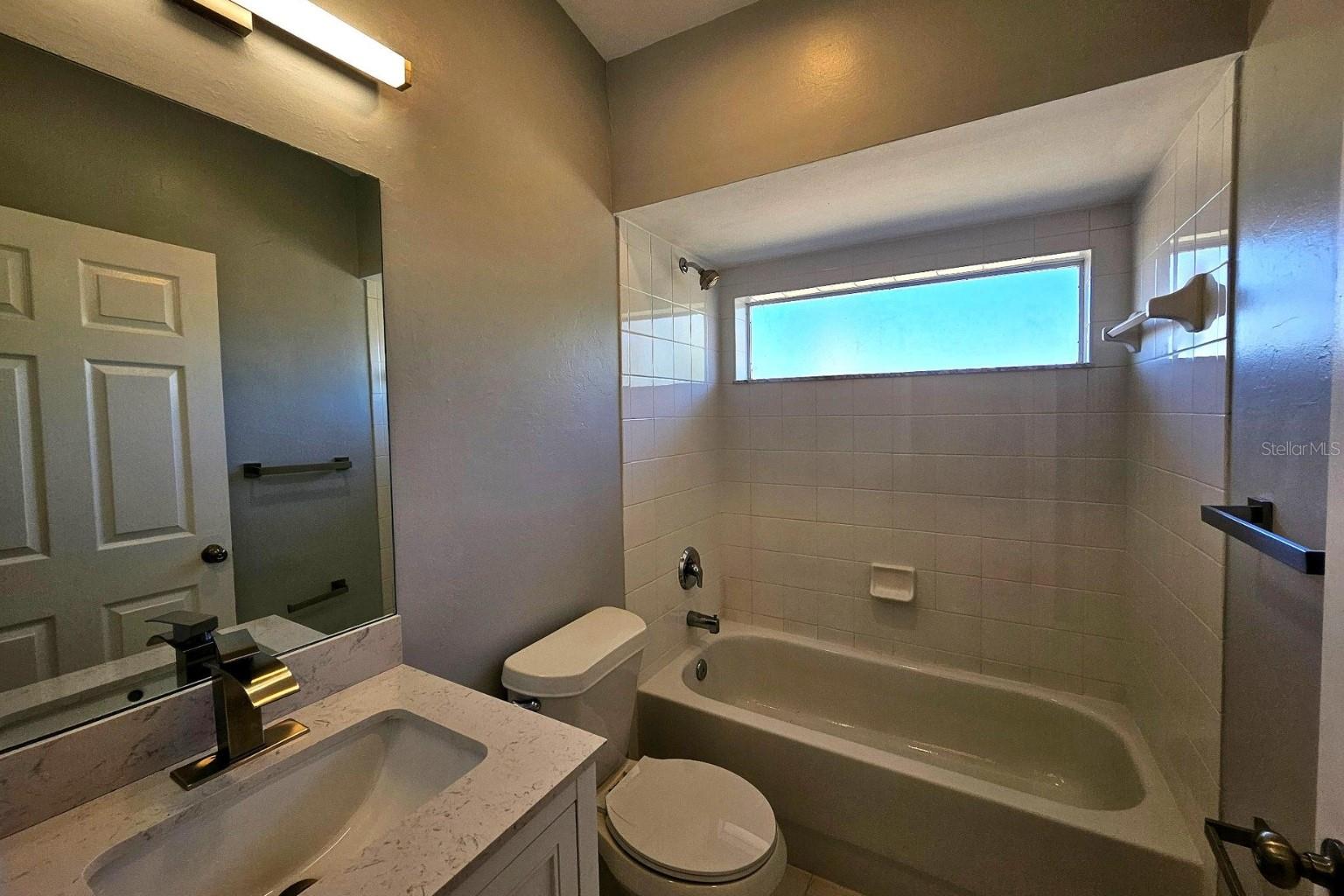 Image 18 of 27 For 3012 40th Street Sw