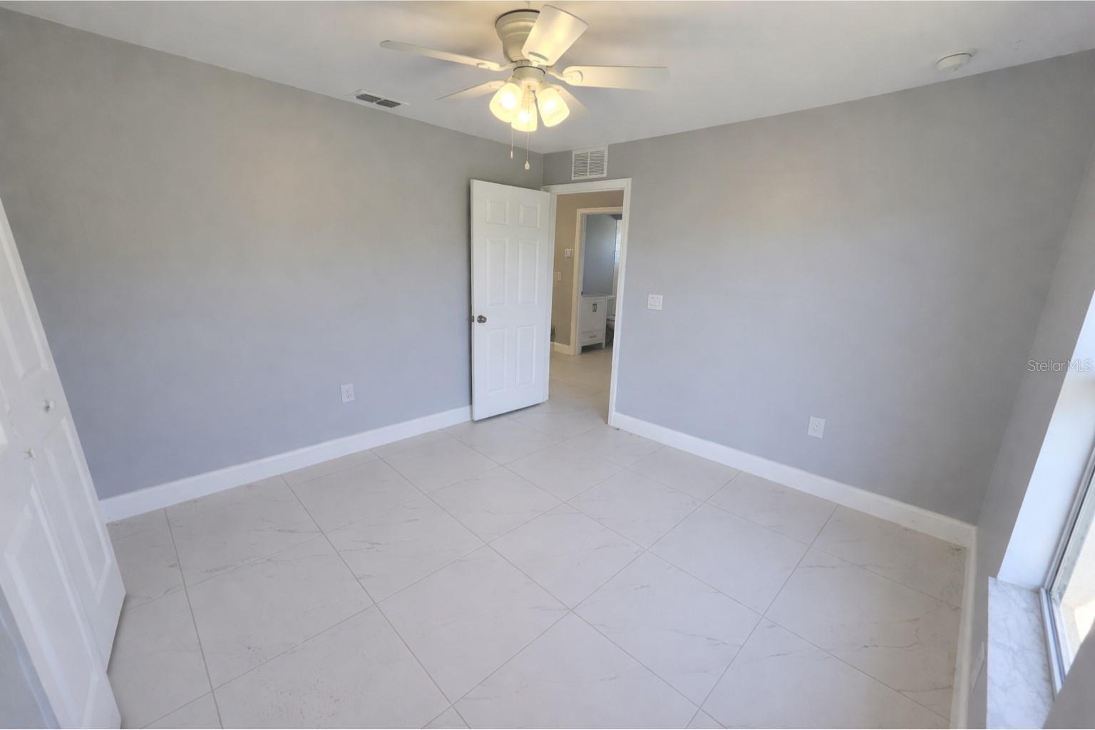 Image 20 of 27 For 3012 40th Street Sw