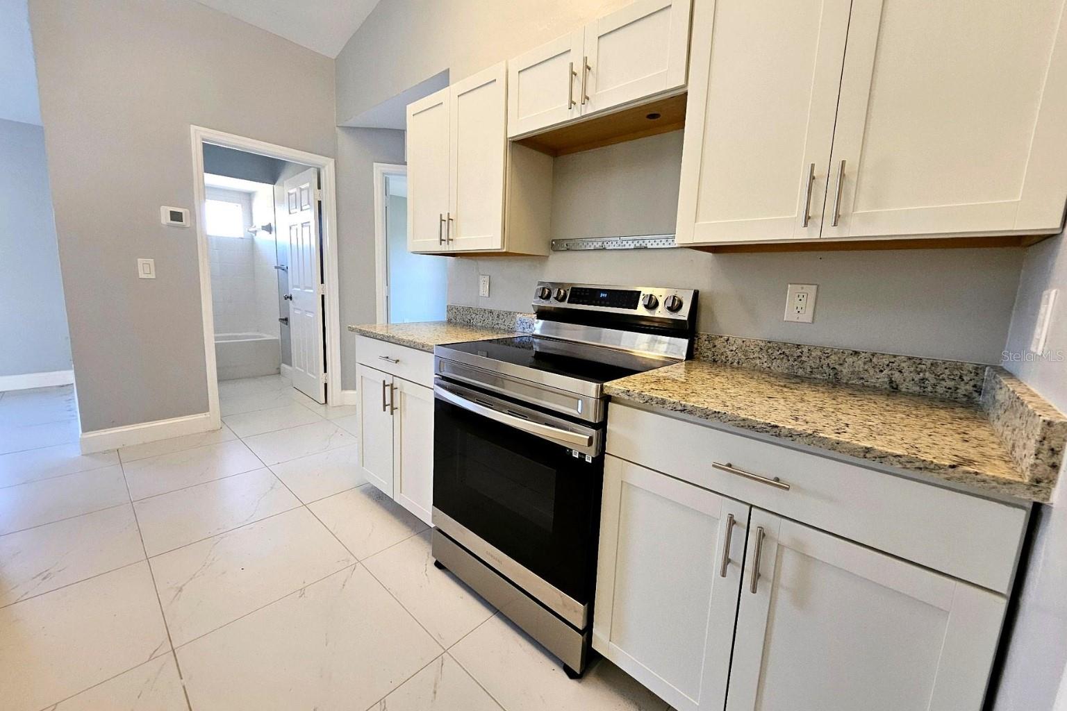 Image 7 of 27 For 3012 40th Street Sw