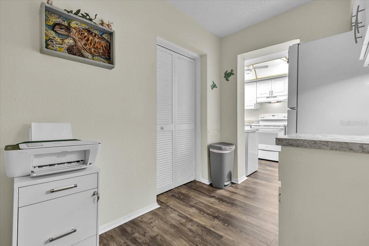 Image 12 of 39 For 4085 Drance Street