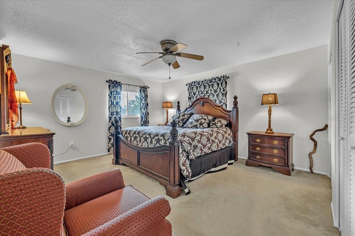 Image 13 of 39 For 4085 Drance Street