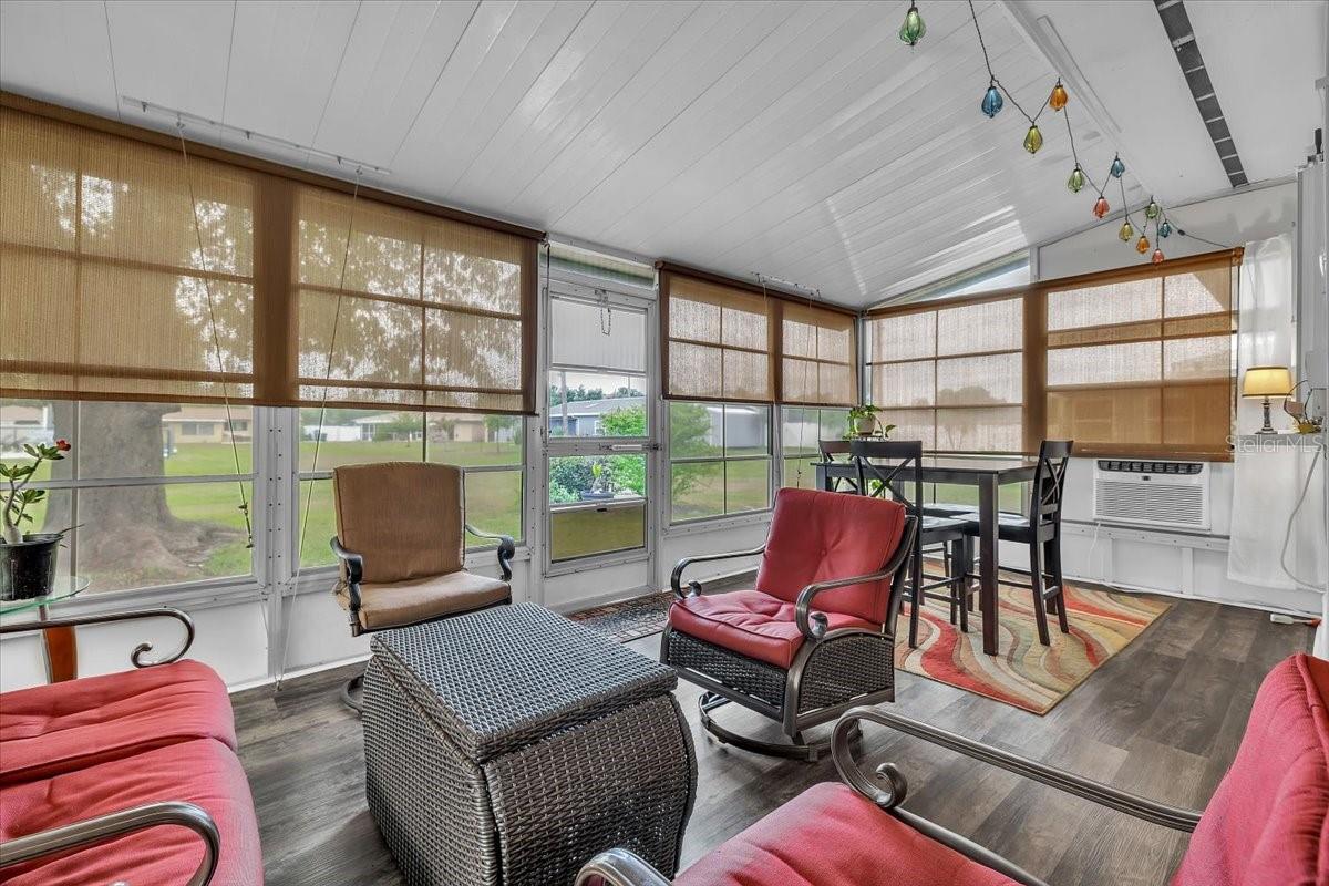 Image 26 of 39 For 4085 Drance Street