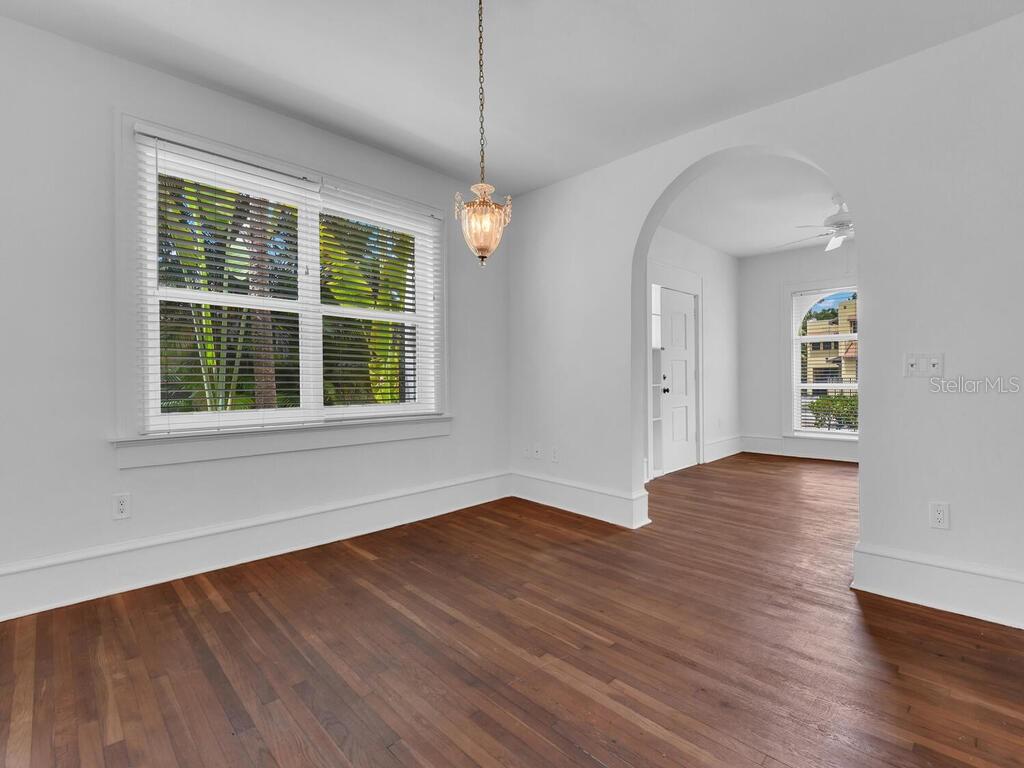 Image 6 of 33 For 1446 Poinciana Avenue