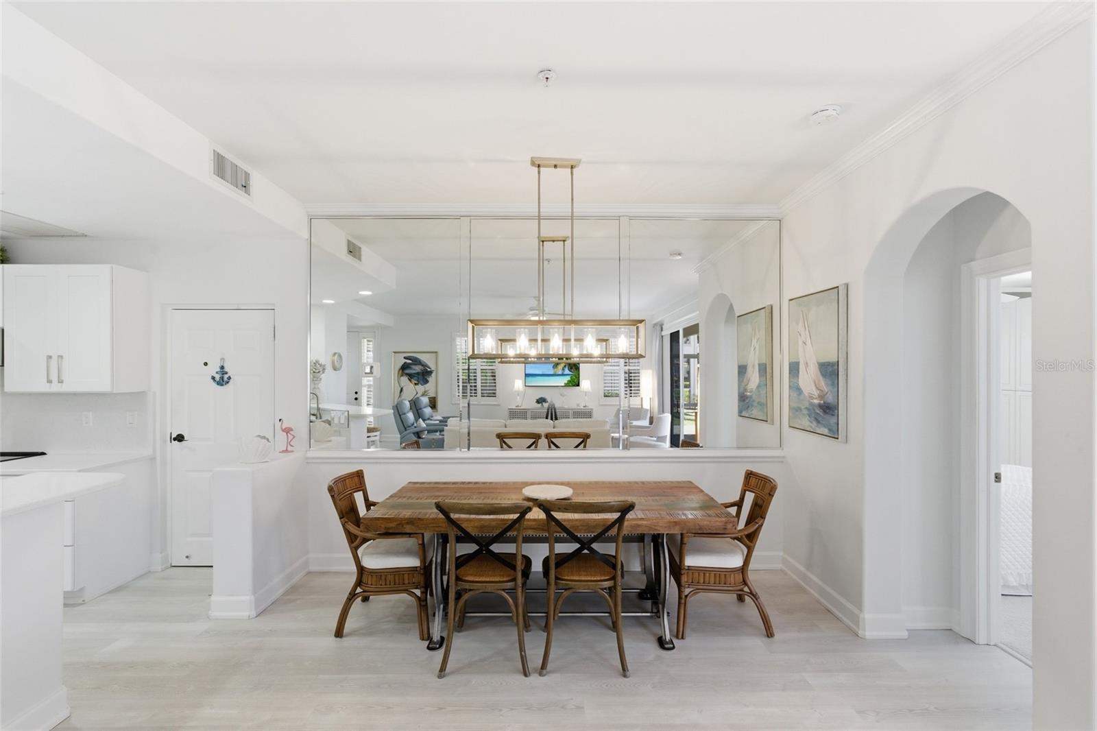 Image 13 of 65 For 3450 Sunset Key Circle 101