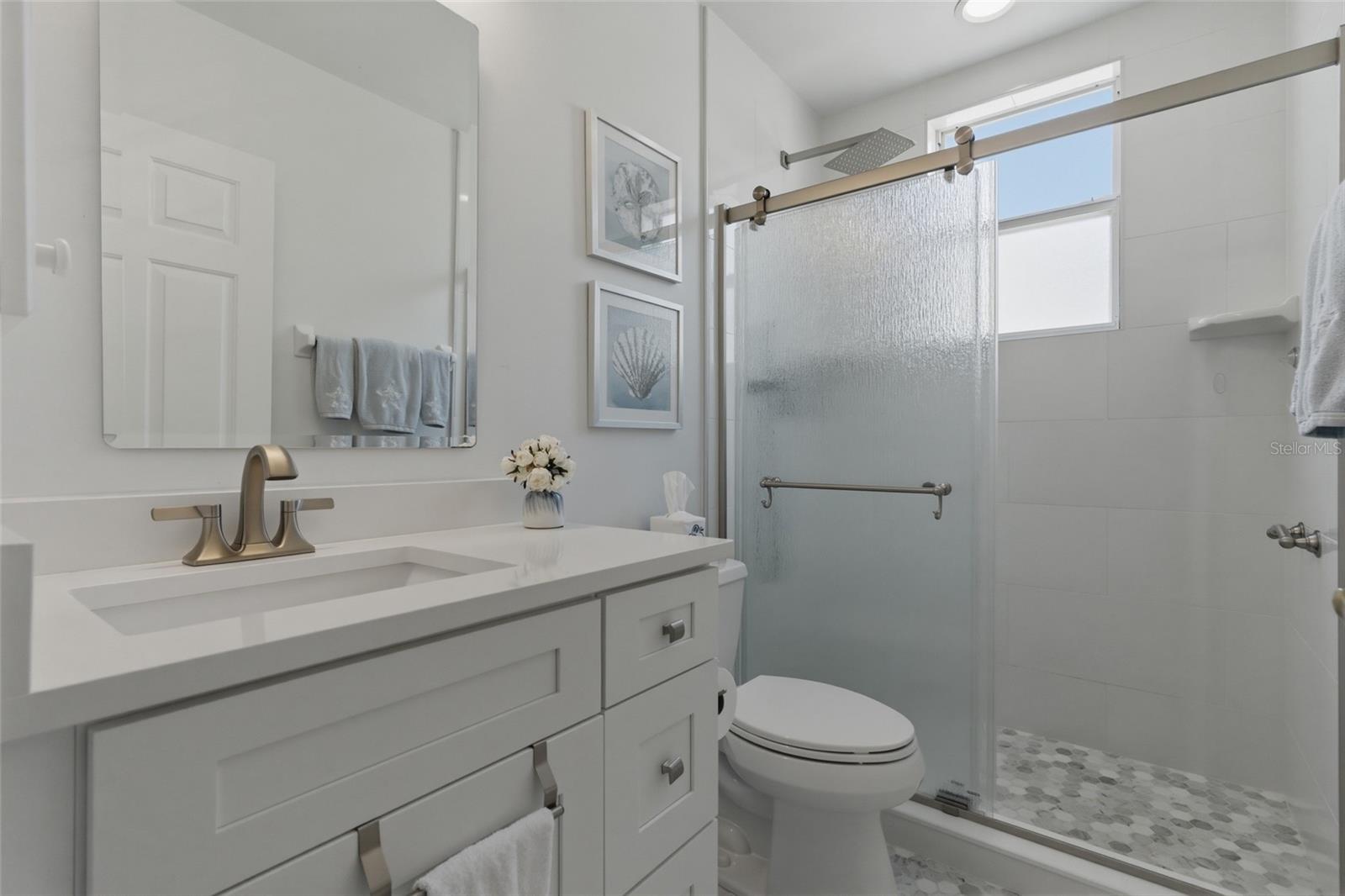 Image 40 of 65 For 3450 Sunset Key Circle 101