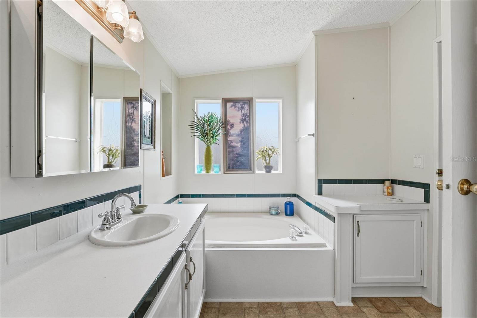 Image 43 of 58 For 324 Cypress Run Court