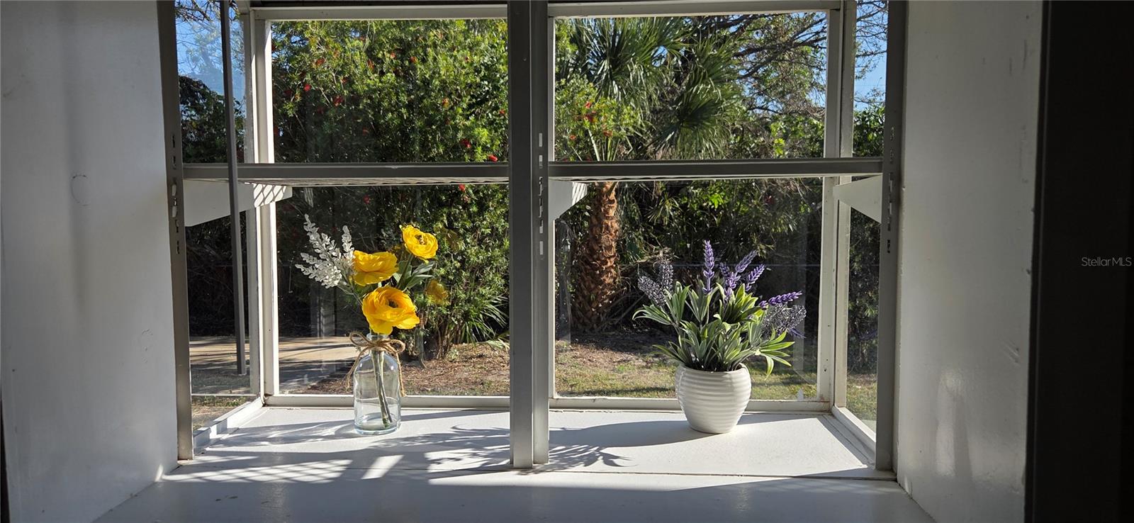 Image 16 of 28 For 744 Conreid Drive Ne