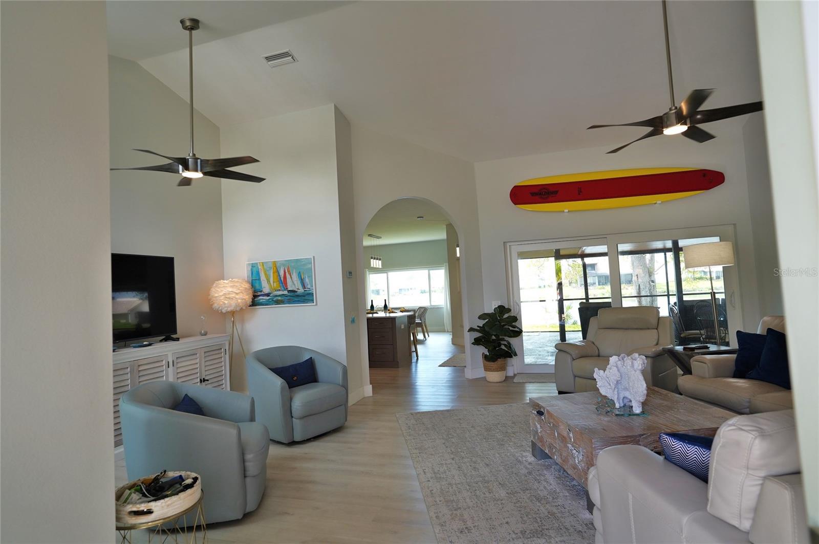 Image 13 of 95 For 204 Carriage House Lane 204