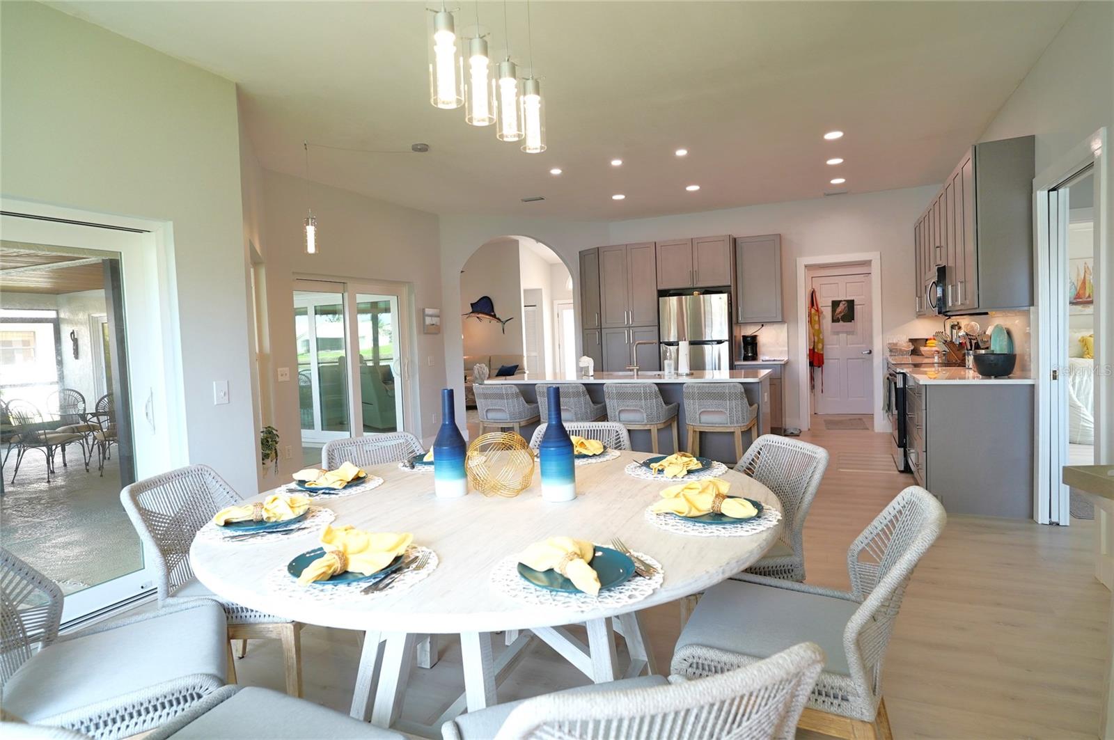 Image 18 of 95 For 204 Carriage House Lane 204