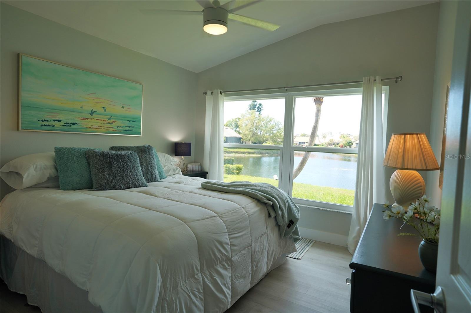 Image 22 of 95 For 204 Carriage House Lane 204