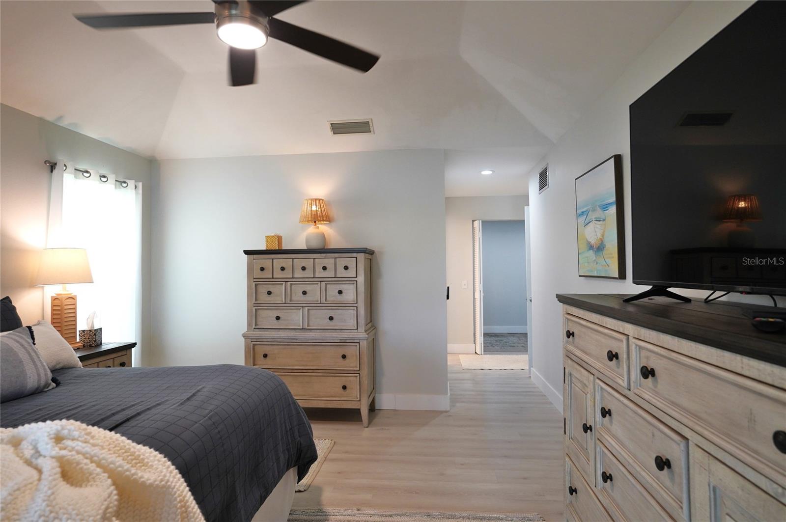 Image 30 of 95 For 204 Carriage House Lane 204