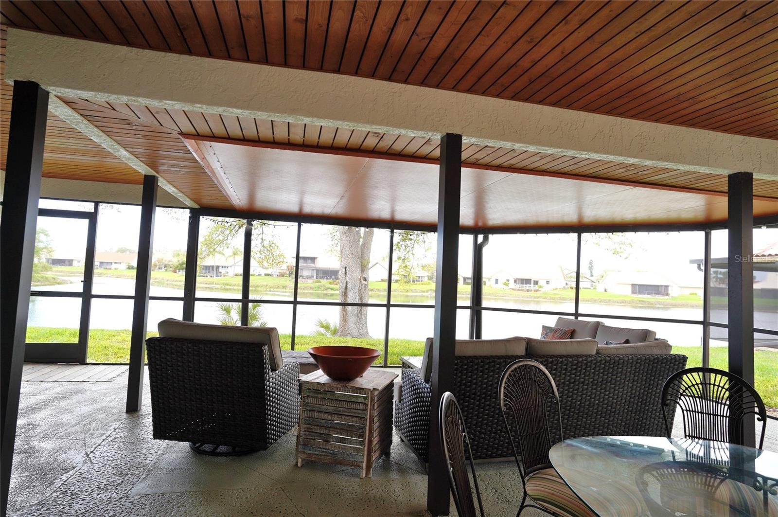 Image 34 of 95 For 204 Carriage House Lane 204