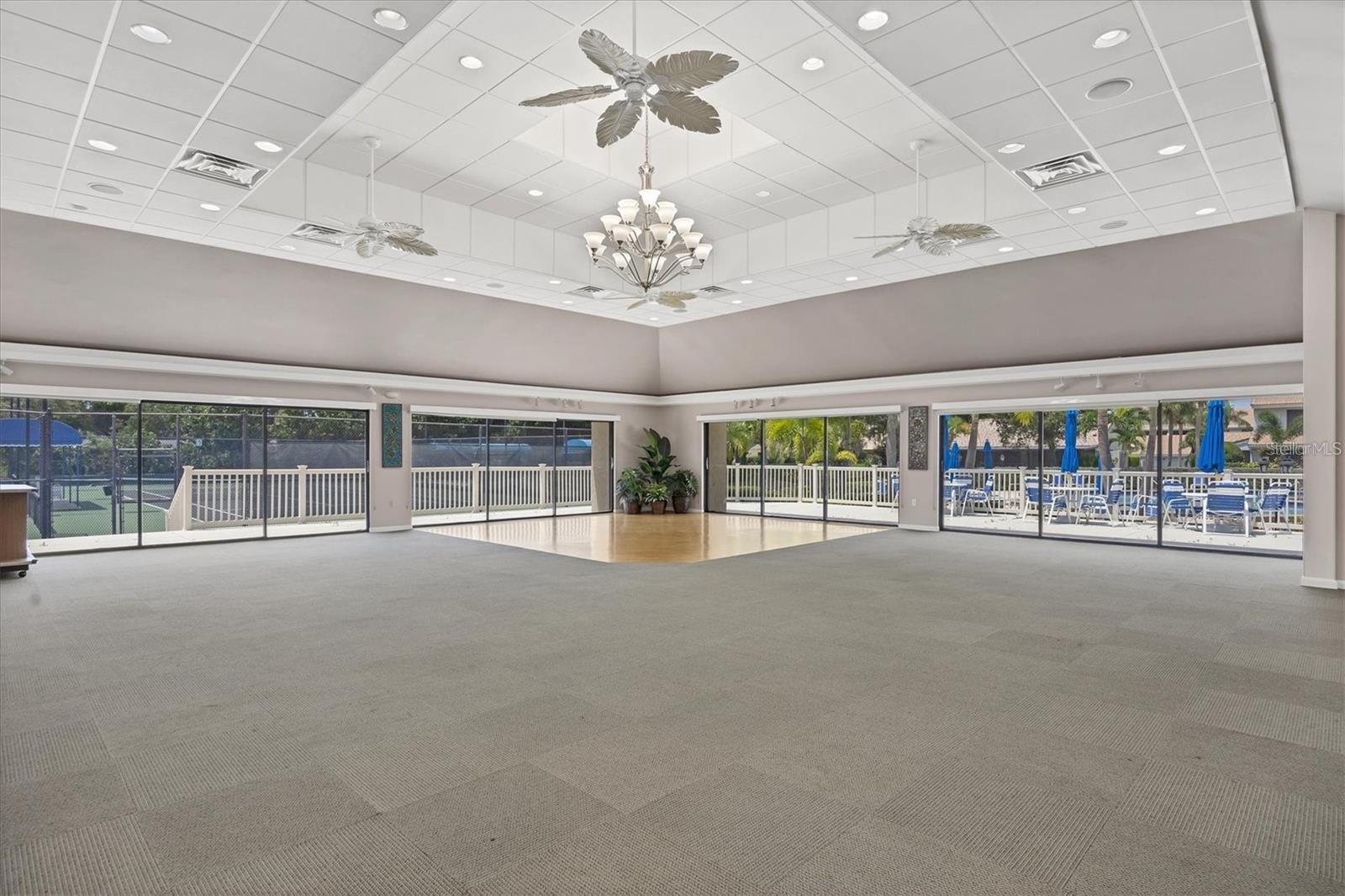 Image 56 of 95 For 204 Carriage House Lane 204