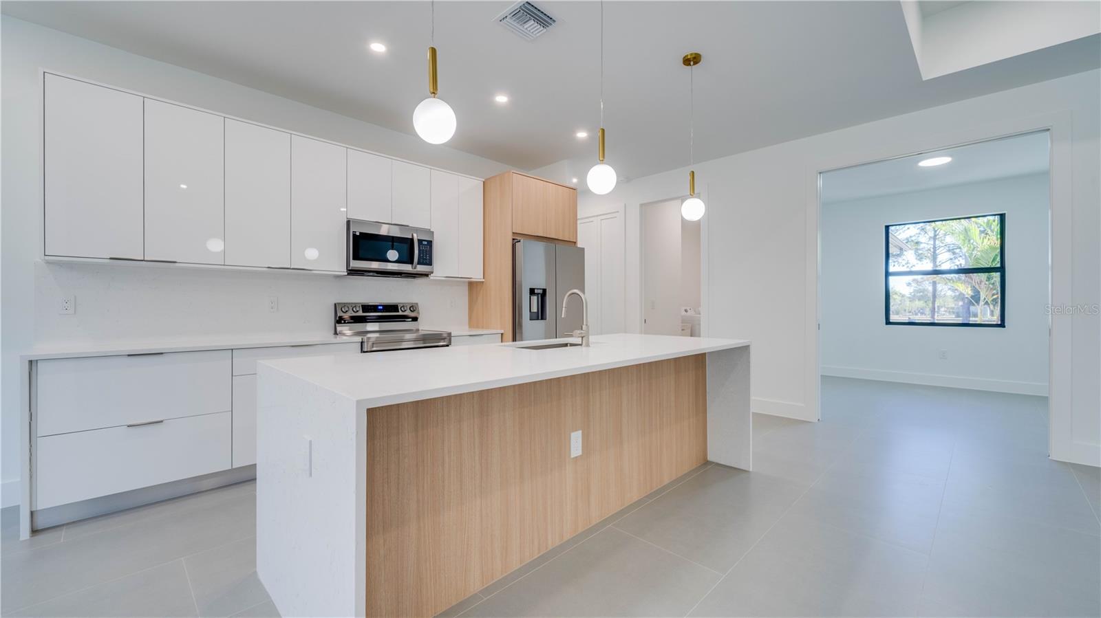 Image 13 of 49 For 1307 Wagner Avenue