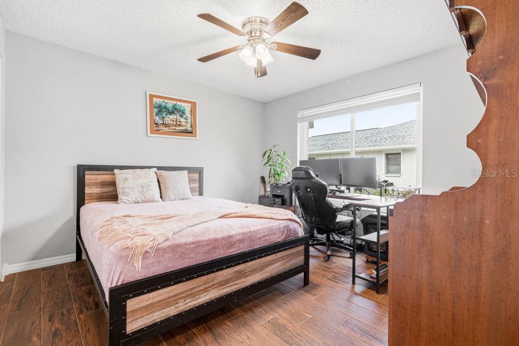 Image 17 of 37 For 2471 Celebes Court