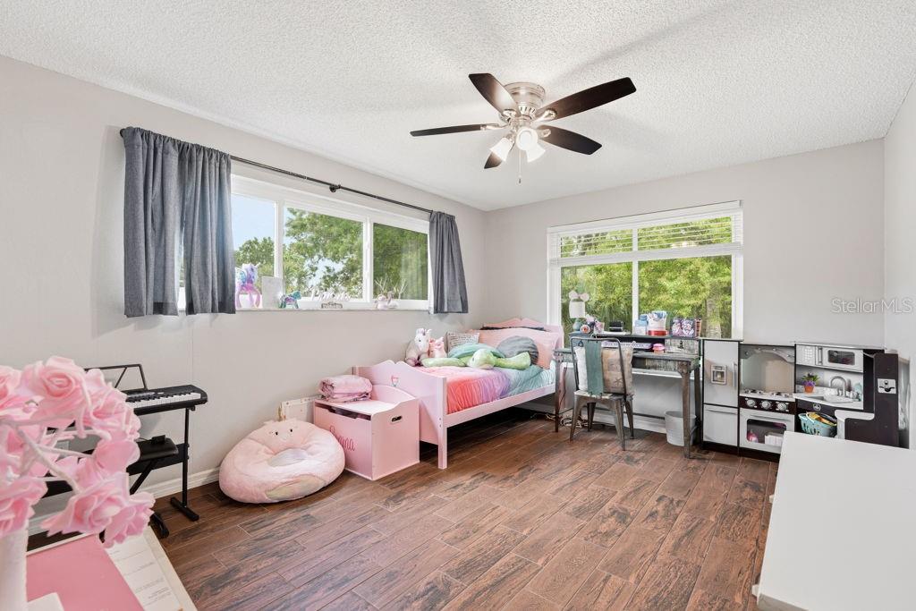 Image 18 of 37 For 2471 Celebes Court