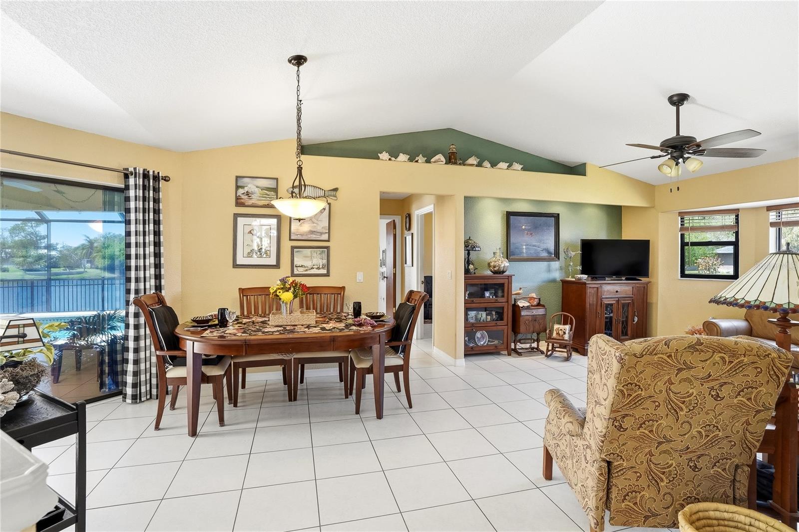 Image 10 of 30 For 21362 Walling Court