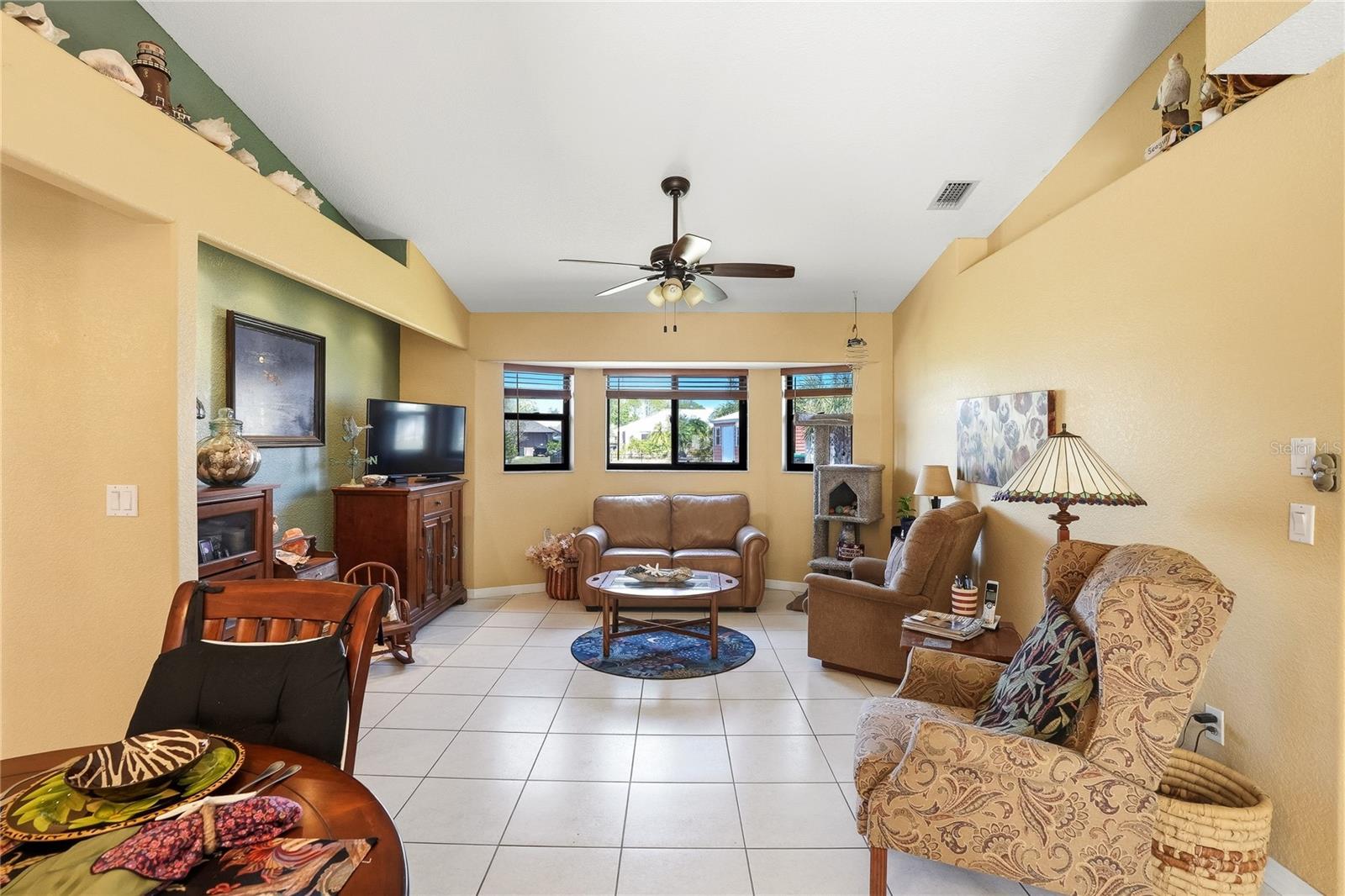 Image 11 of 30 For 21362 Walling Court