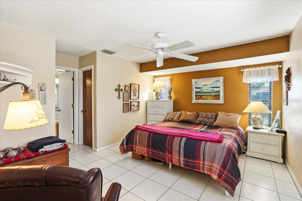 Image 12 of 30 For 21362 Walling Court