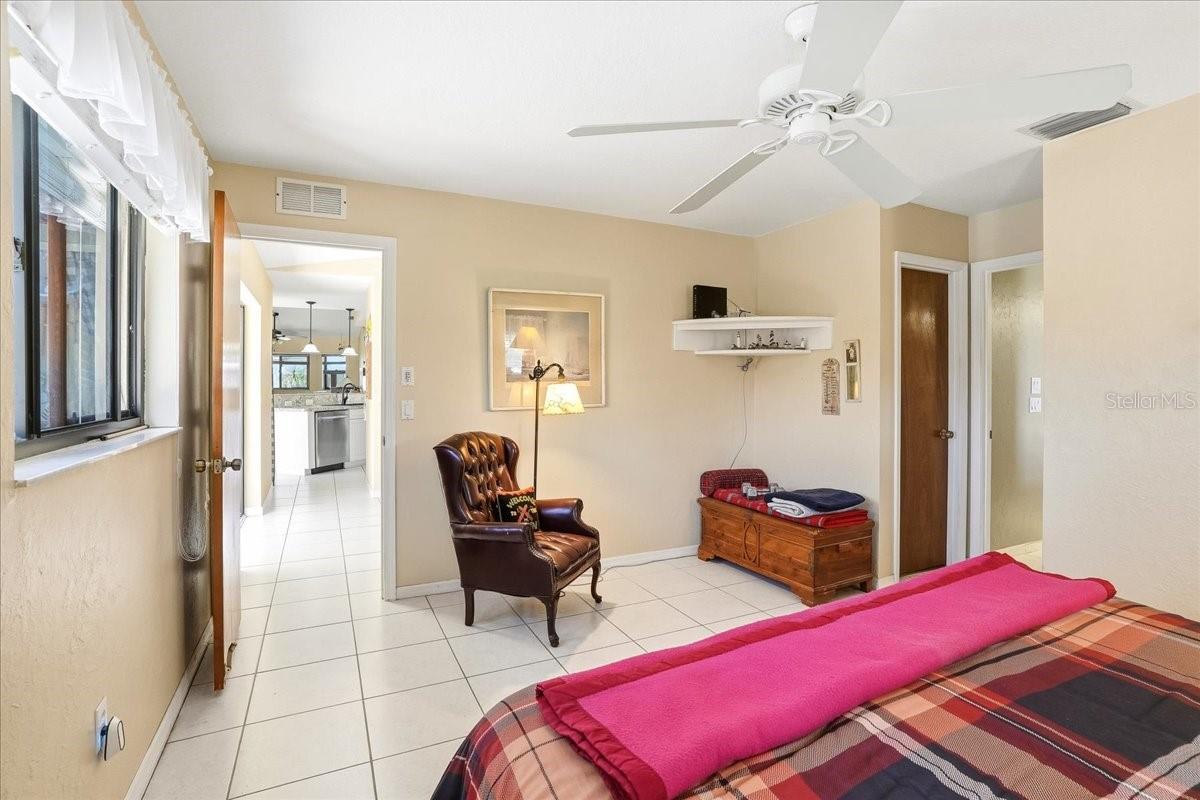 Image 13 of 30 For 21362 Walling Court