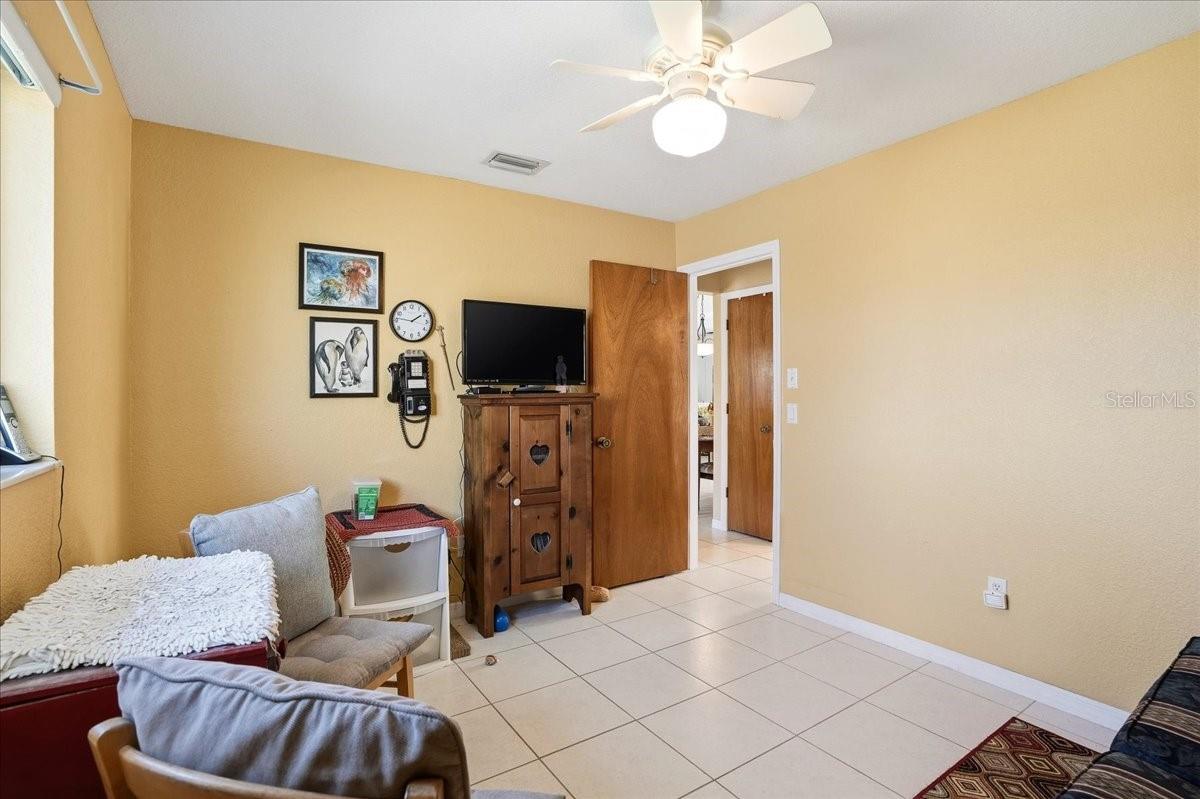 Image 18 of 30 For 21362 Walling Court