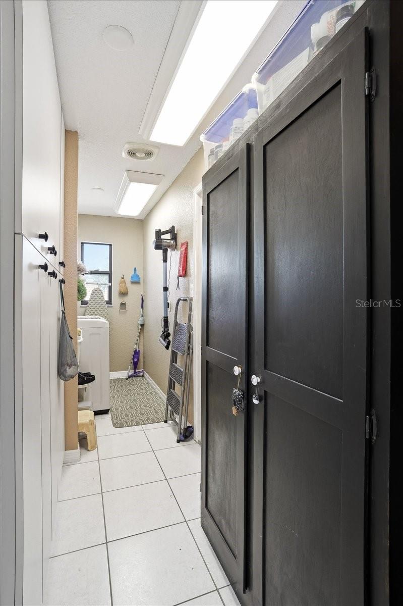 Image 23 of 30 For 21362 Walling Court