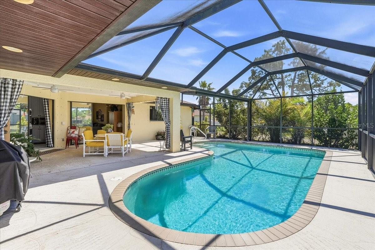 Image 28 of 30 For 21362 Walling Court