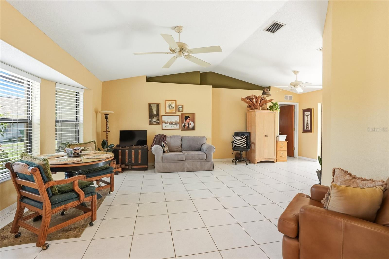 Image 4 of 30 For 21362 Walling Court