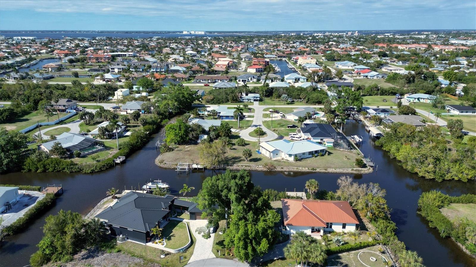 Image 29 of 73 For 3000 Banyan Way