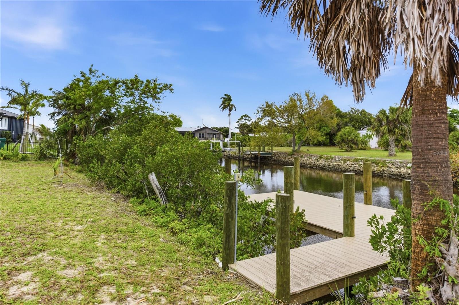 Image 35 of 73 For 3000 Banyan Way