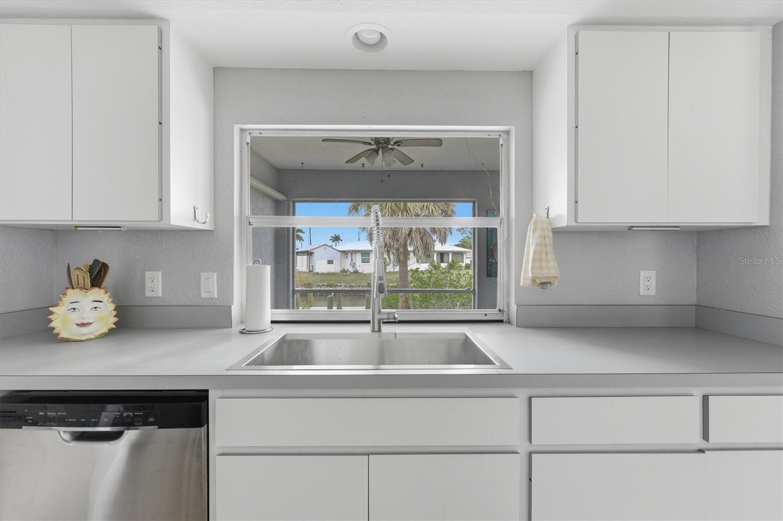 Image 52 of 73 For 3000 Banyan Way