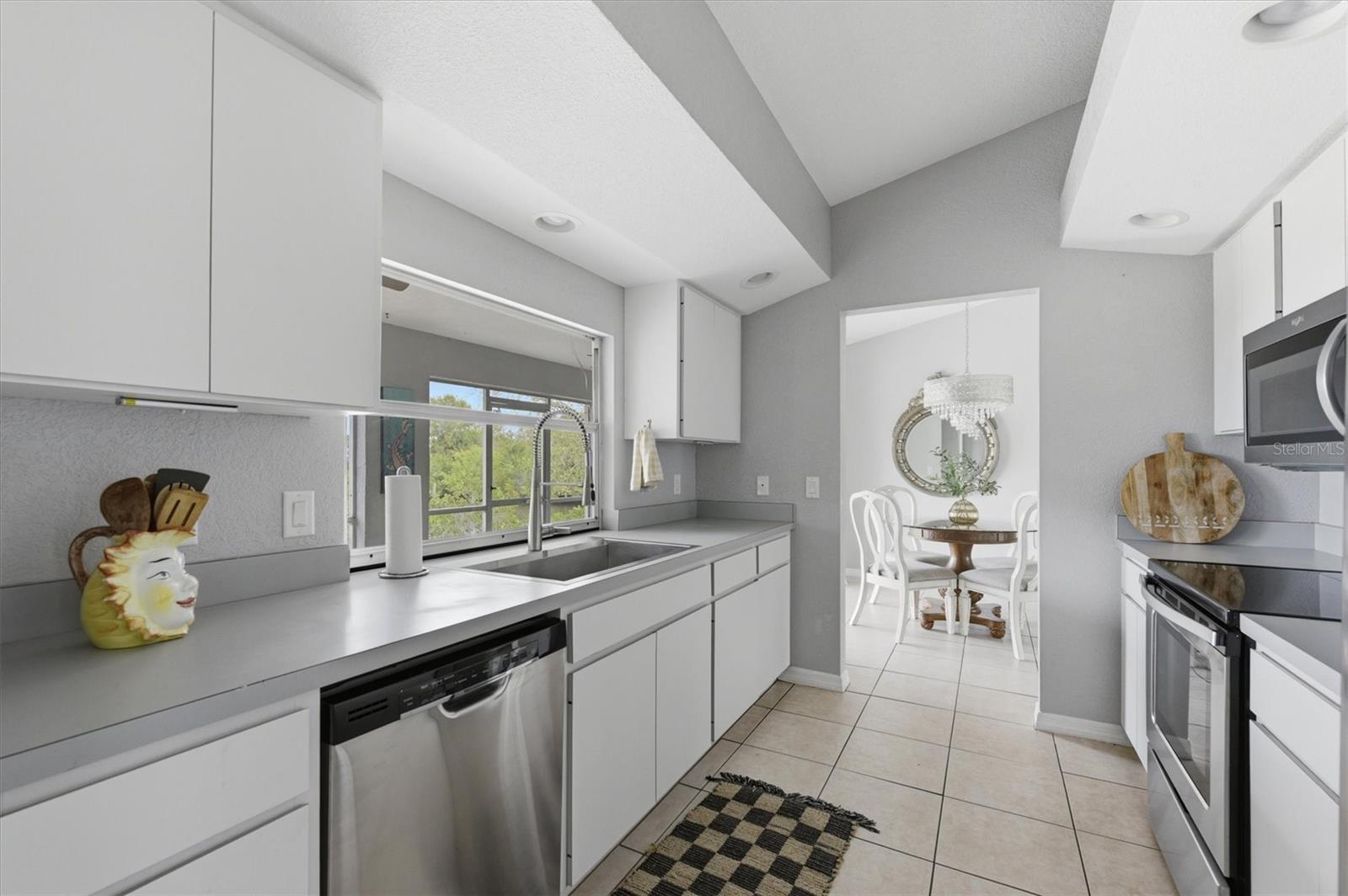 Image 62 of 73 For 3000 Banyan Way