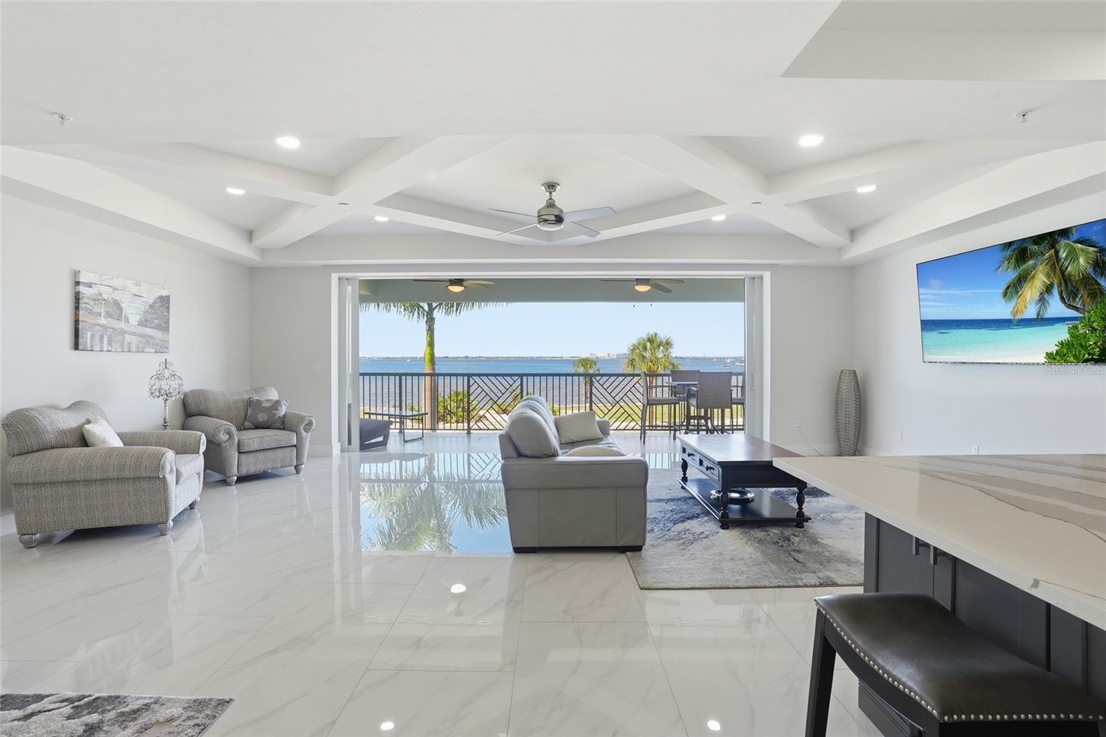 Image 10 of 41 For 1425 Park Beach Circle 124