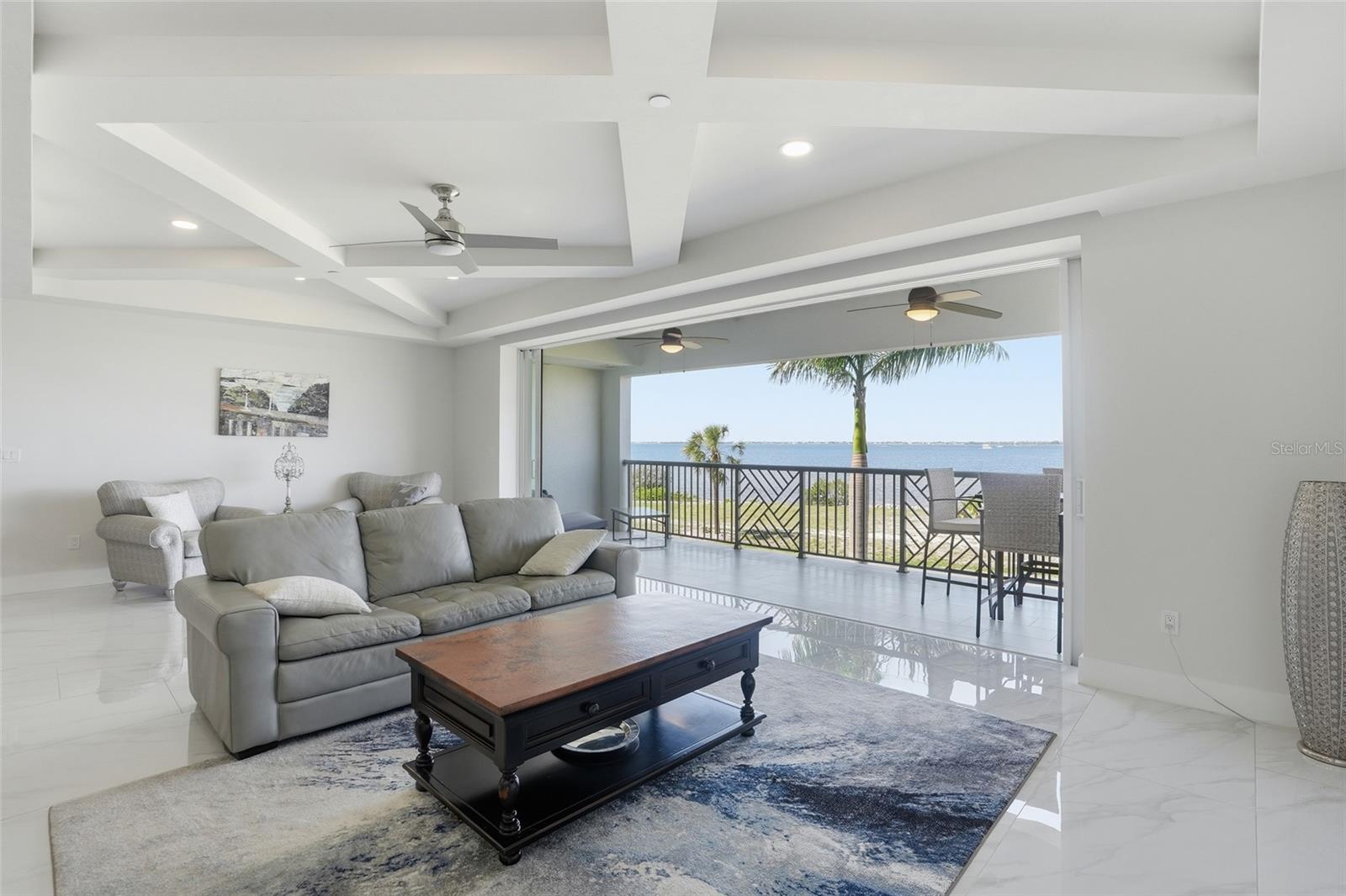 Image 13 of 41 For 1425 Park Beach Circle 124