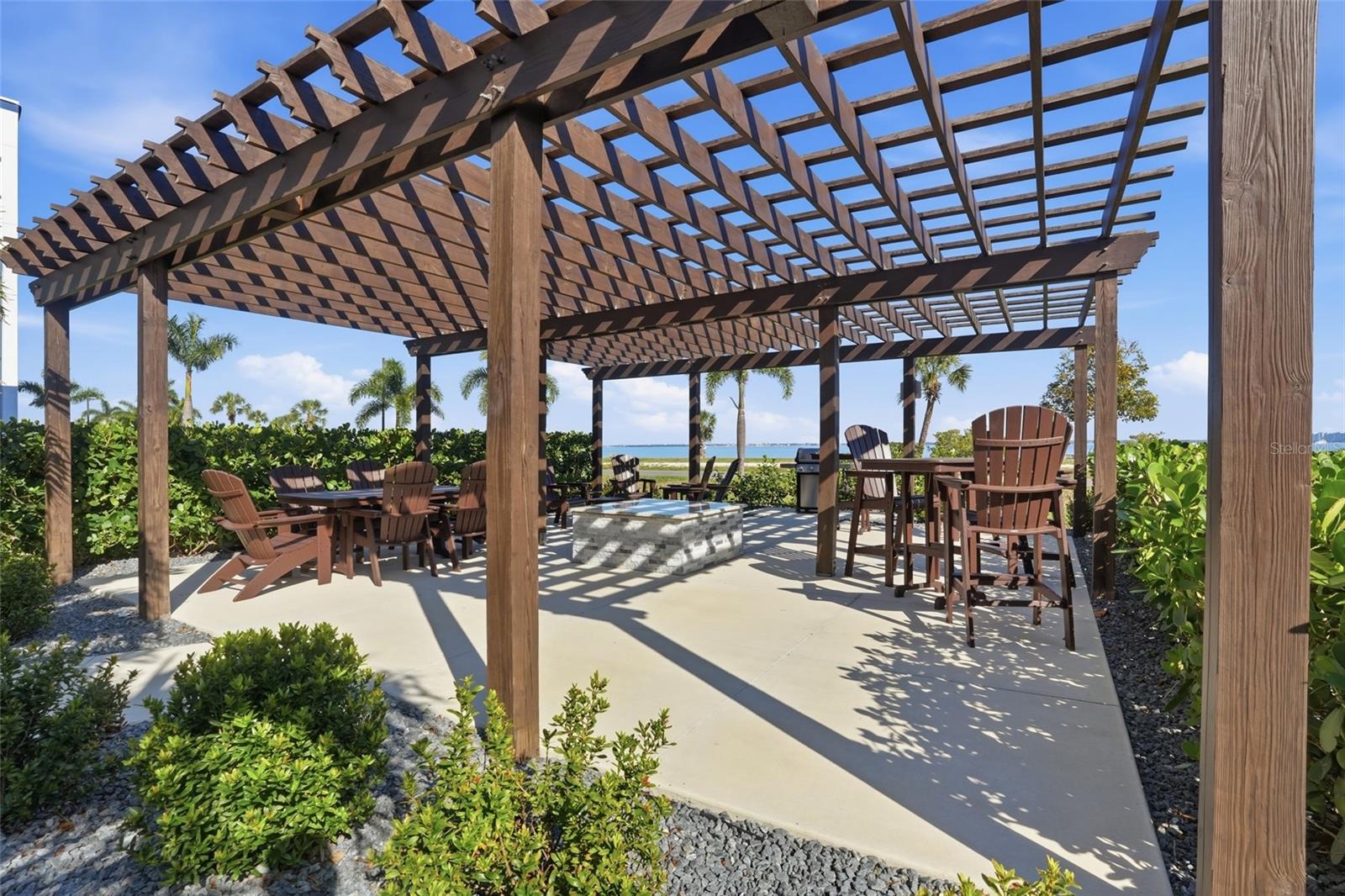 Image 40 of 41 For 1425 Park Beach Circle 124