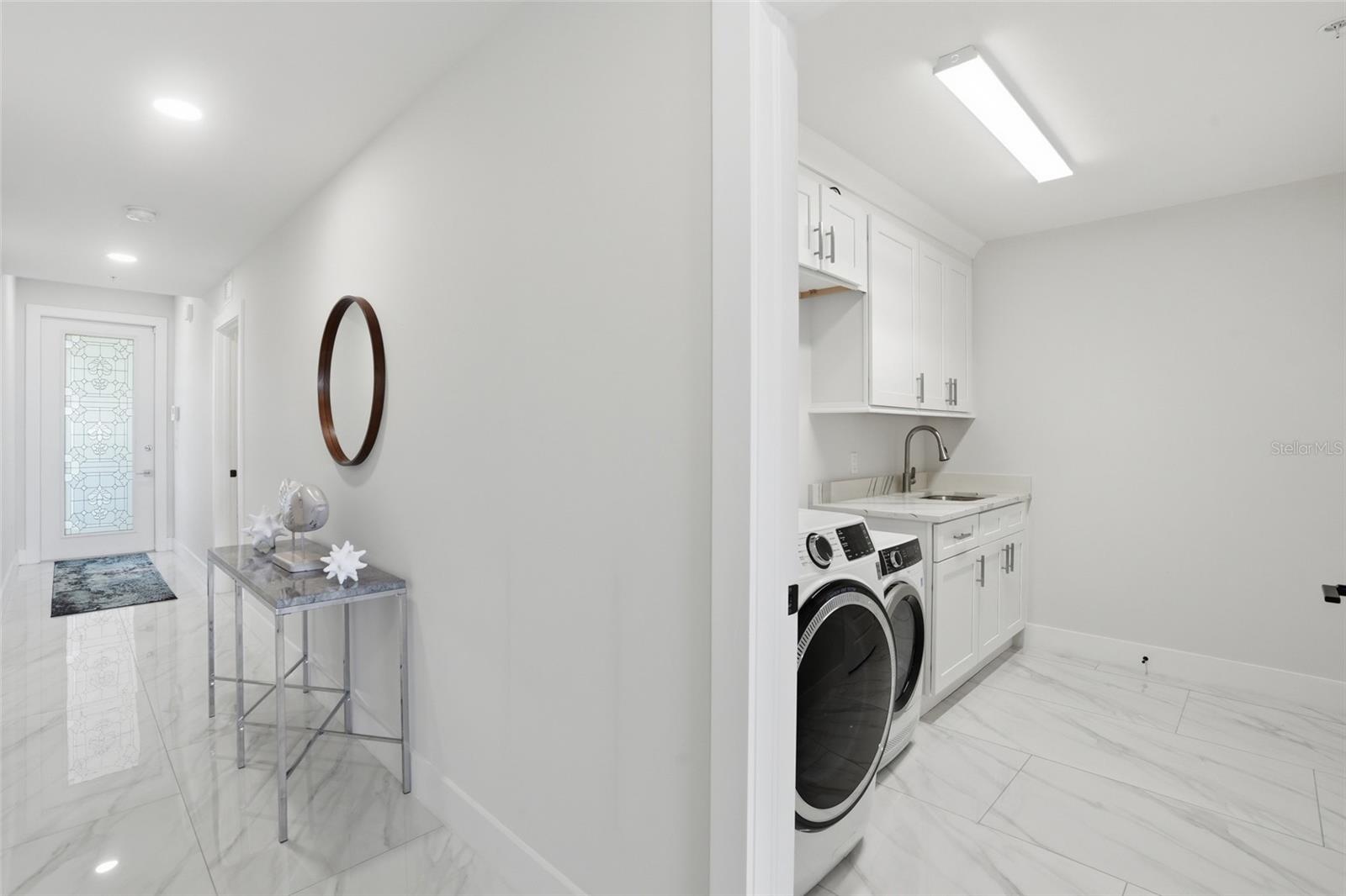 Image 9 of 41 For 1425 Park Beach Circle 124