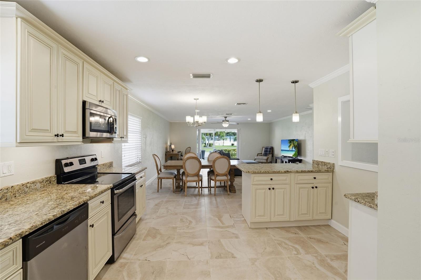 Image 14 of 32 For 1410 Tredegar Drive