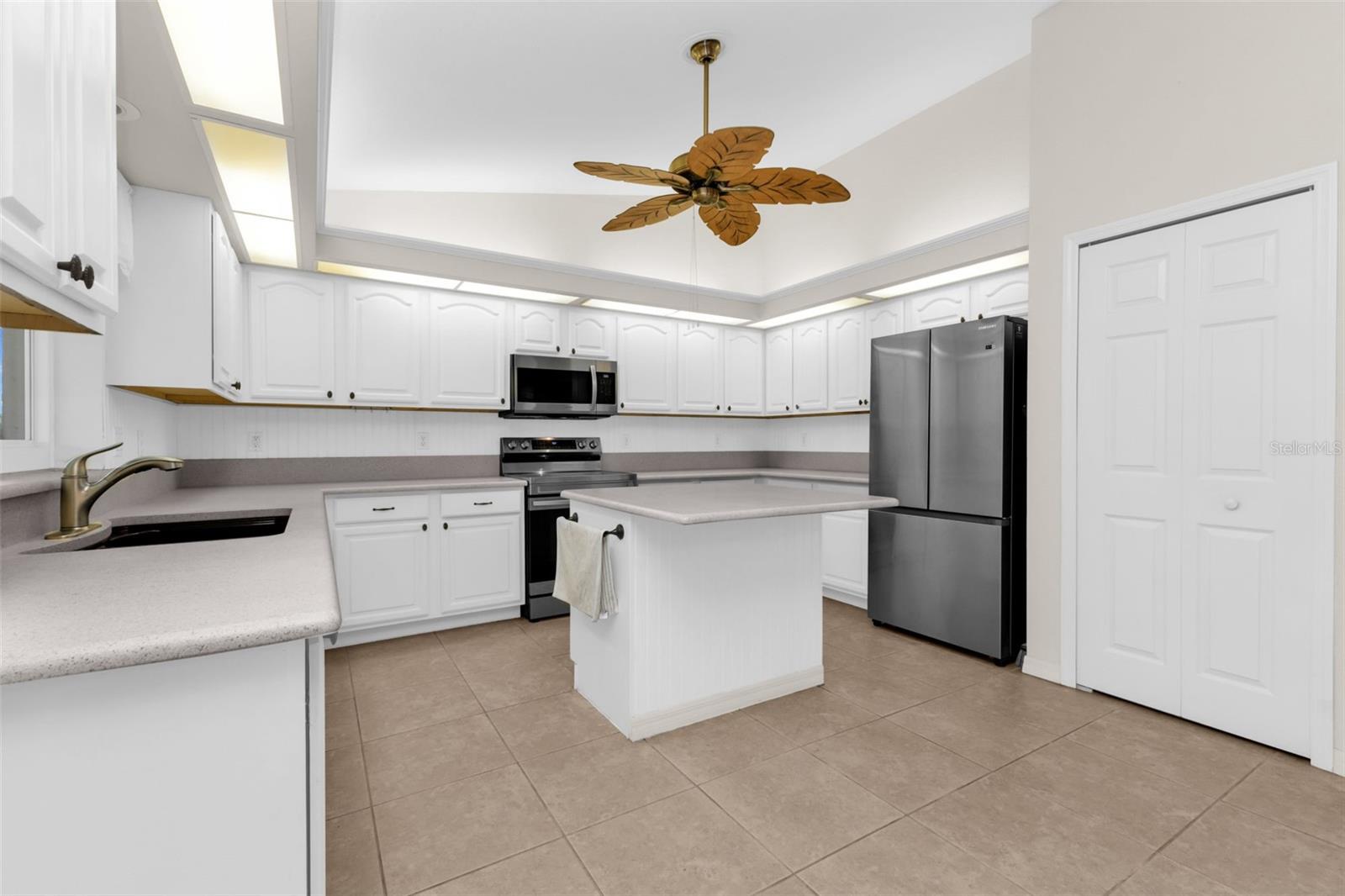 Image 15 of 66 For 18939 Ayrshire Circle