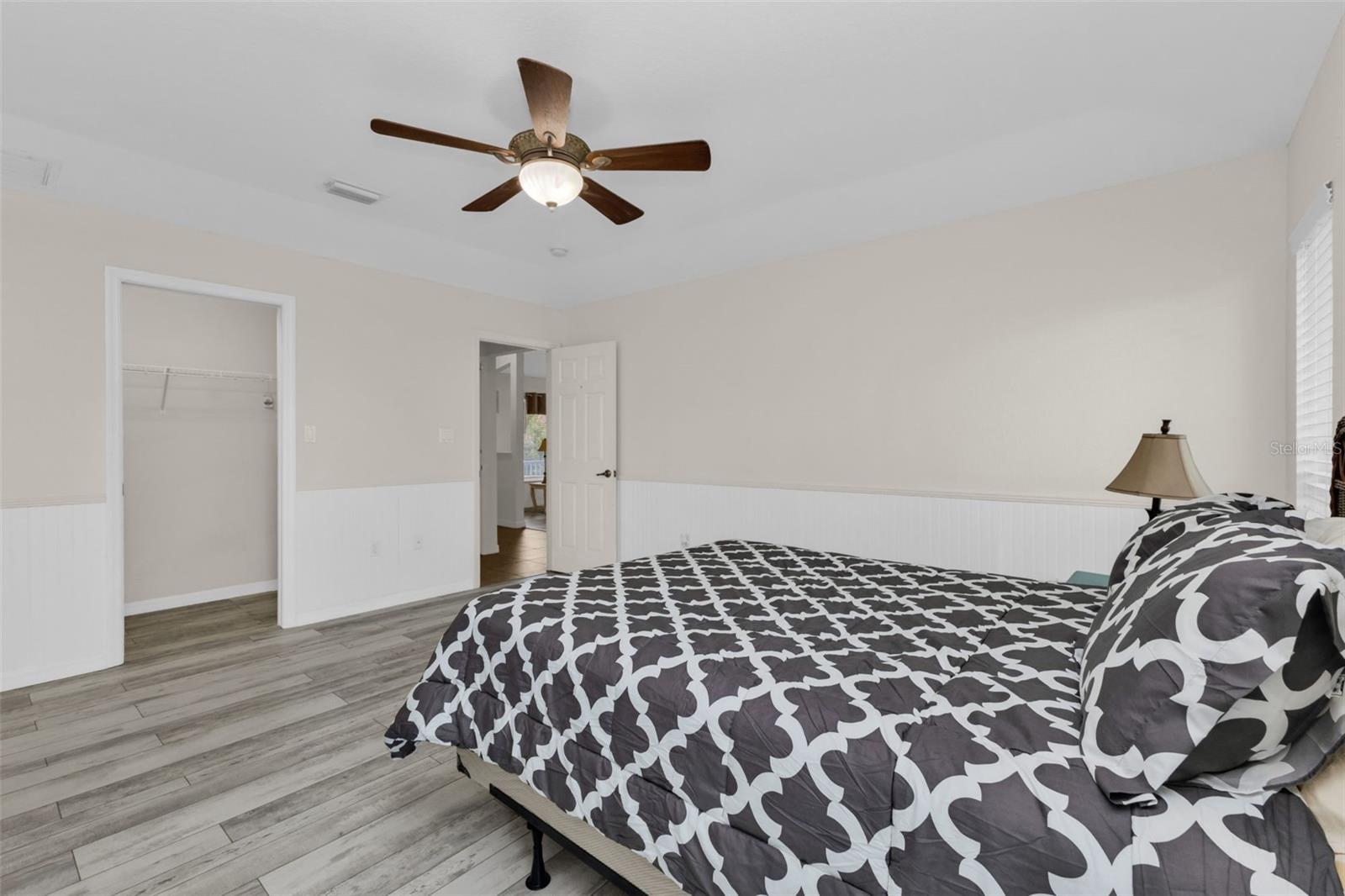 Image 28 of 66 For 18939 Ayrshire Circle